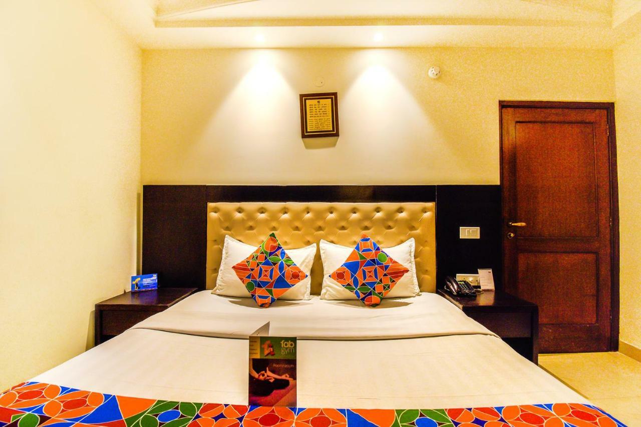 Hotel Le Golden Amritsar Exterior photo